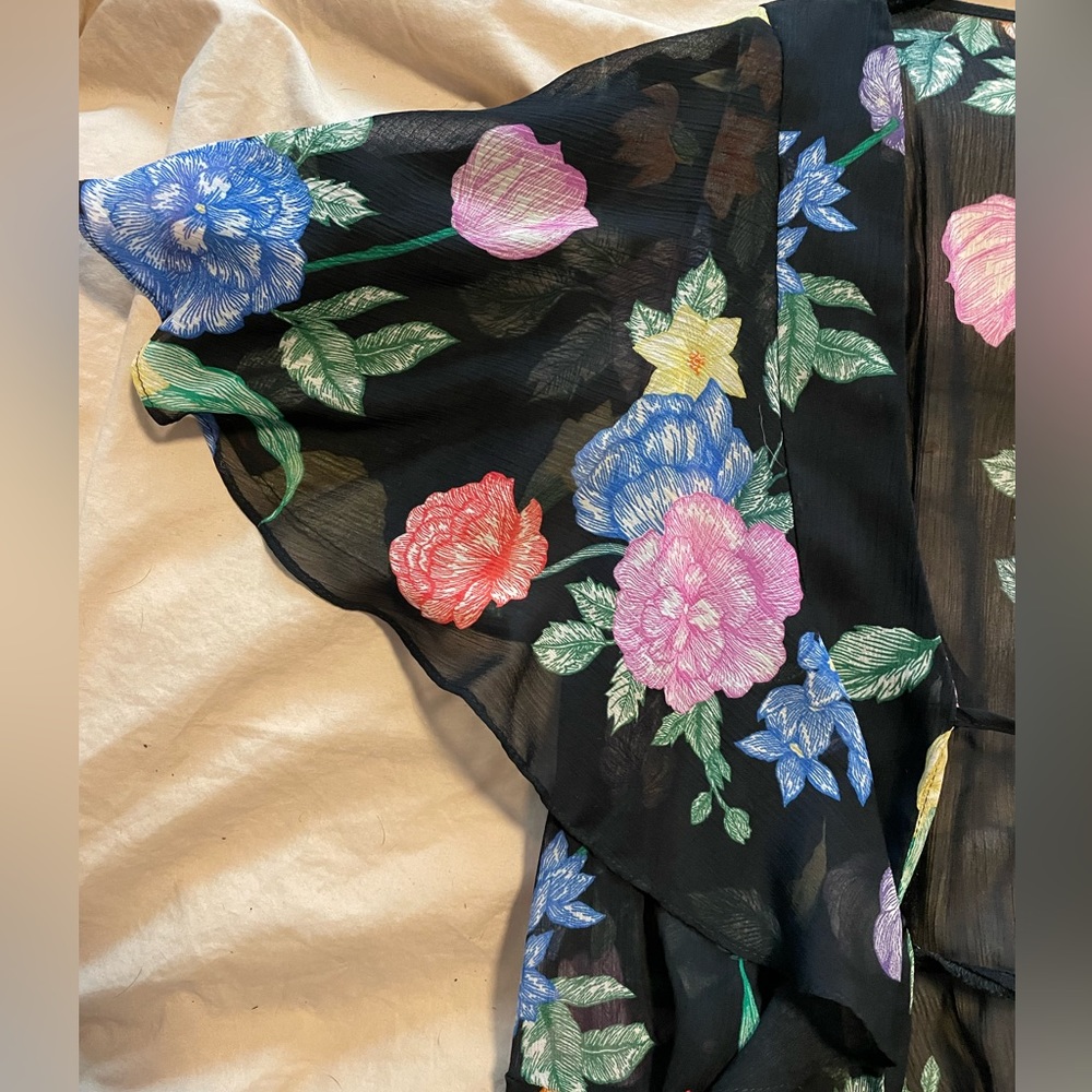 TOPSHOP "Frieda Floral Ruffle Tie Top" - Picture 5 of 6